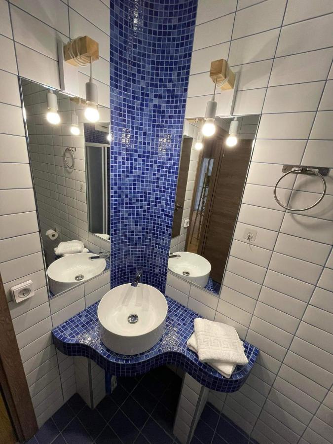 New Cosy Apartment Next To Archeological Museum Афины Экстерьер фото