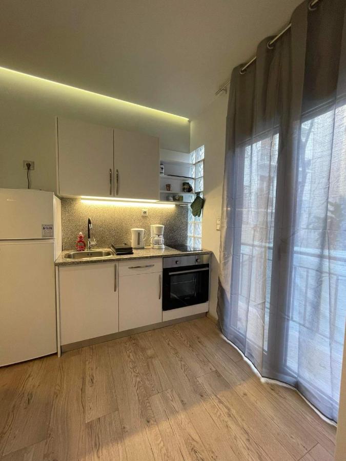 New Cosy Apartment Next To Archeological Museum Афины Экстерьер фото