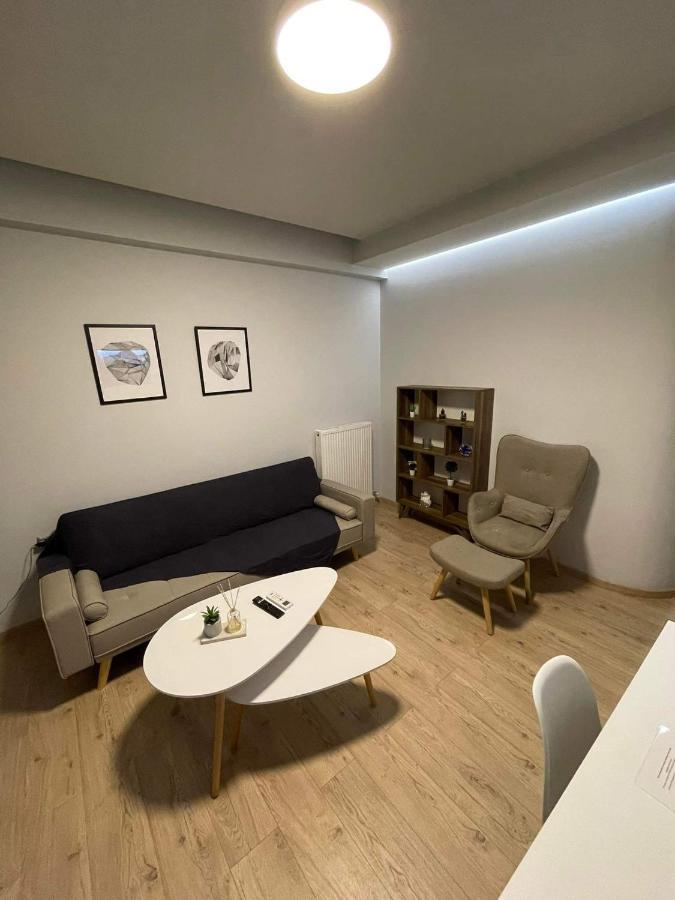 New Cosy Apartment Next To Archeological Museum Афины Экстерьер фото